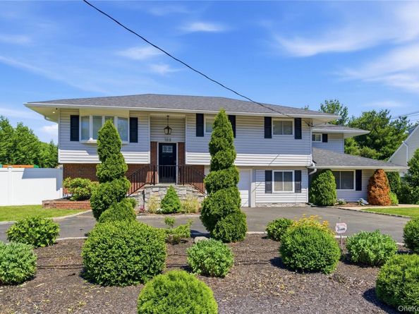 103 Wright Avenue, Deer Park NY 11729