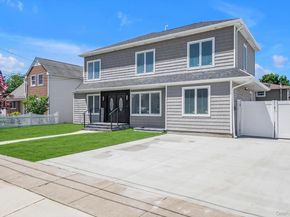 22 Miller Circle, Hicksville NY 11801