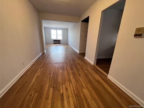 2080 Barnes Avenue 5B, Bronx NY 10462