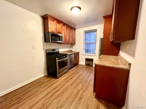 2080 Barnes Avenue 5B, Bronx NY 10462
