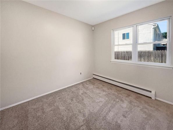 359 Jamaica Avenue, Medford NY 11763