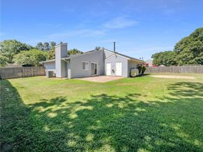 359 Jamaica Avenue, Medford NY 11763