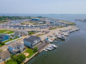 390 E Shore Road, Lindenhurst NY 11757
