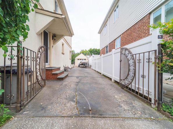 145-67 5th Avenue, Whitestone NY 11357