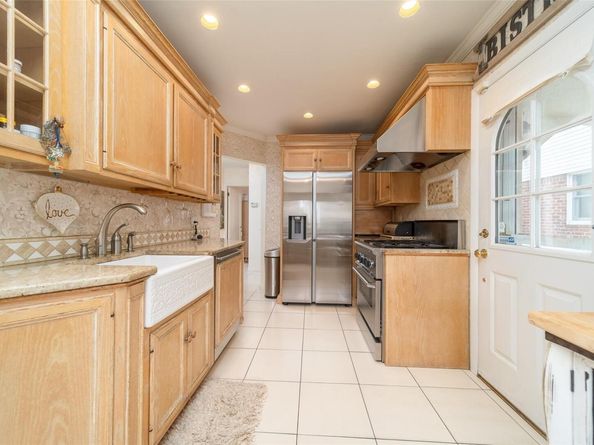 145-67 5th Avenue, Whitestone NY 11357