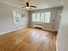 449 N Indiana Avenue, Lindenhurst NY 11757