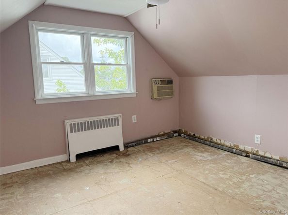 449 N Indiana Avenue, Lindenhurst NY 11757