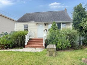 449 N Indiana Avenue, Lindenhurst NY 11757