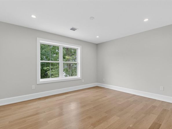 1585 Dewey Avenue, Bellmore NY 11710