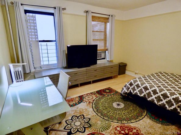 941 Jerome Avenue D5, Bronx NY 10452