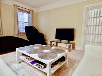 941 Jerome Avenue