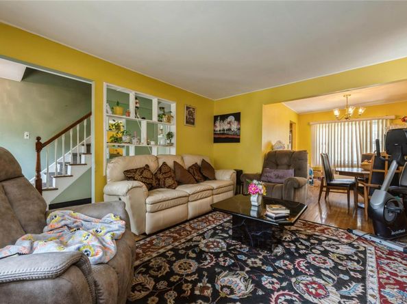 537 Duryea Avenue, Uniondale NY 11553