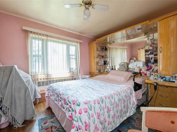 537 Duryea Avenue, Uniondale NY 11553