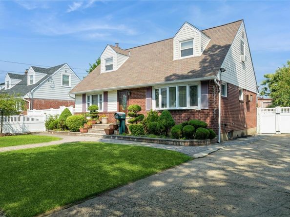 537 Duryea Avenue, Uniondale NY 11553