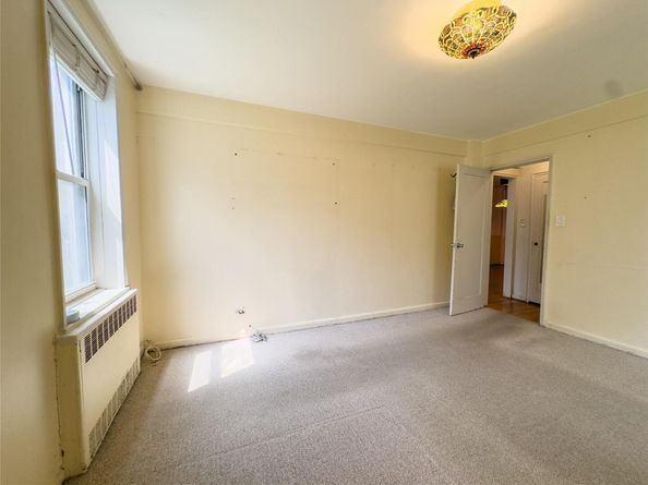 5615 SW Netherland Avenue SE 1E, Bronx NY 10471