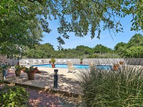 49 Gilberts Path, Amagansett NY 11930
