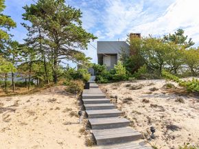 49 Gilberts Path, Amagansett NY 11930