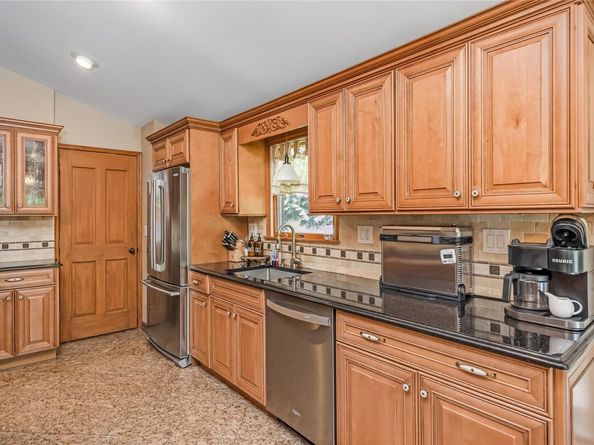 115 Wood Lane, Hauppauge NY 11788