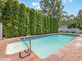 115 Wood Lane, Hauppauge NY 11788