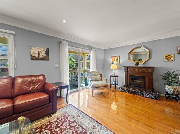 12-35 Robin Lane Upper, Bayside NY 11360