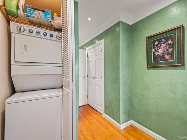 12-35 Robin Lane Upper, Bayside NY 11360