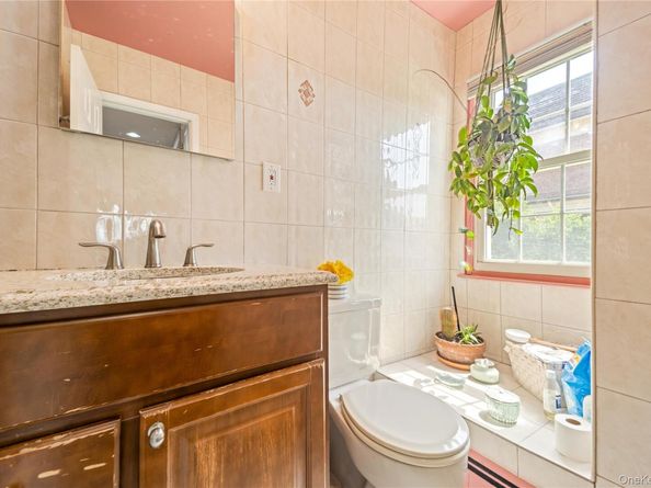12-35 Robin Lane Upper, Bayside NY 11360