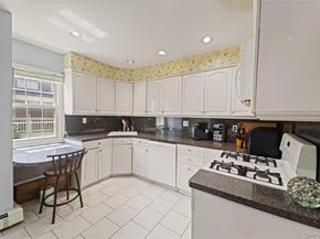 12-35 Robin Lane Upper, Bayside NY 11360