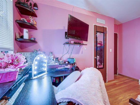 57-55 244 Street 7F (1st Floor), Douglaston NY 11362