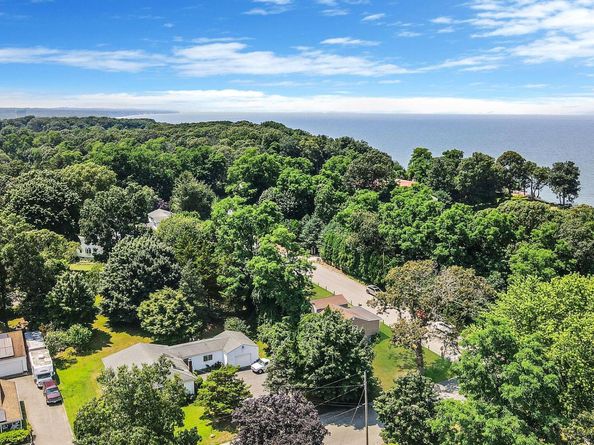 25 Cherry Lane, Wading River NY 11792