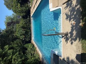 21 Venus Road, Syosset NY 11791