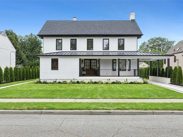 132 Arthur Street, Garden City NY 11530