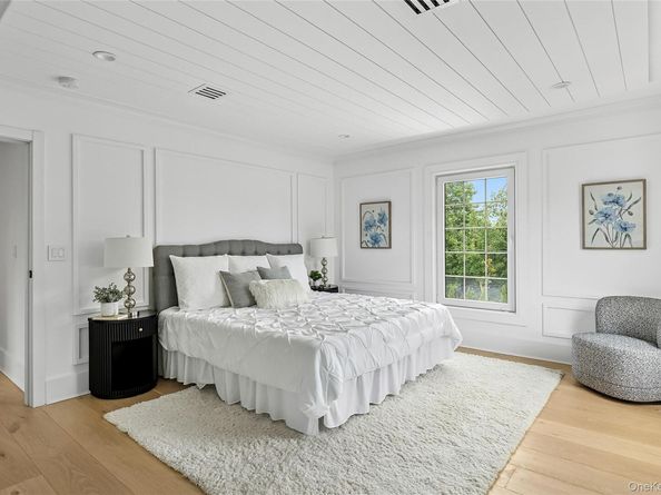 132 Arthur Street, Garden City NY 11530