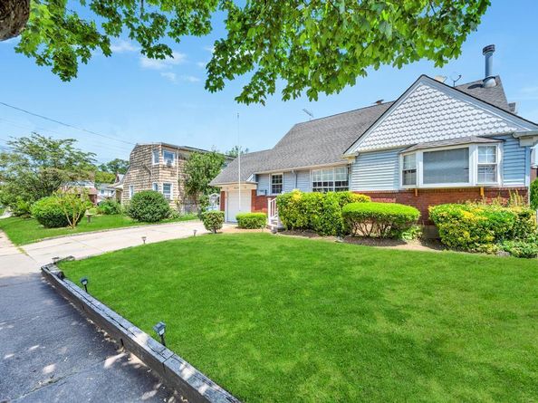 64 Hodson Avenue, Lynbrook NY 11563