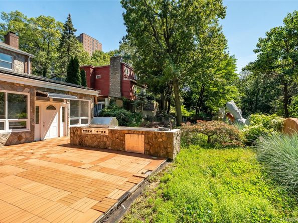 6015 Independence Avenue, Bronx NY 10471