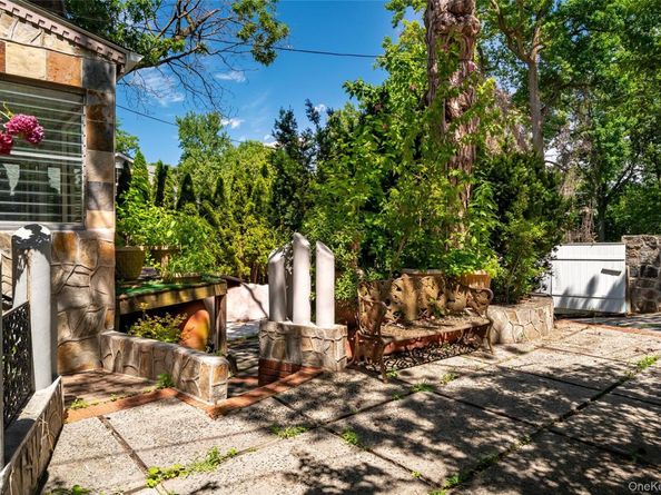 6015 Independence Avenue, Bronx NY 10471