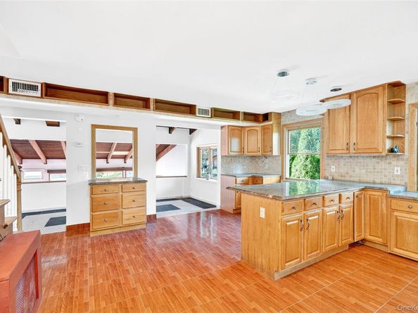 6015 Independence Avenue, Bronx NY 10471