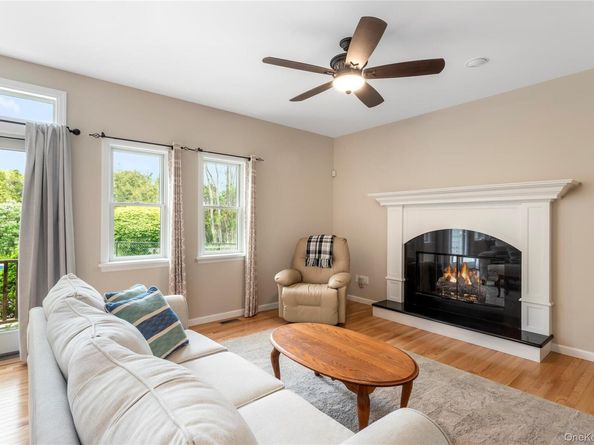 56 Lagoon Court W, South Jamesport NY 11901