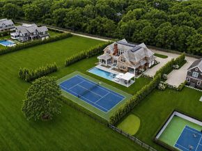 460 Edge Of Woods Road, Southampton NY 11968