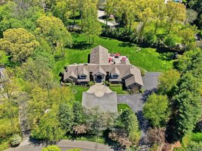 10 Fox Meadow Lane, Lloyd Harbor NY 11743