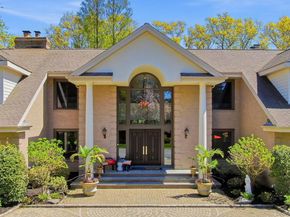 10 Fox Meadow Lane, Lloyd Harbor NY 11743