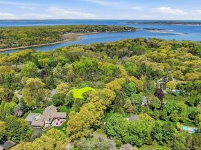 10 Fox Meadow Lane, Lloyd Harbor NY 11743