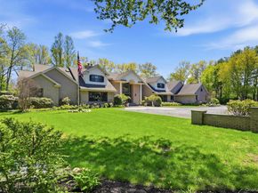 10 Fox Meadow Lane, Lloyd Harbor NY 11743