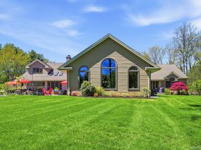 10 Fox Meadow Lane, Lloyd Harbor NY 11743