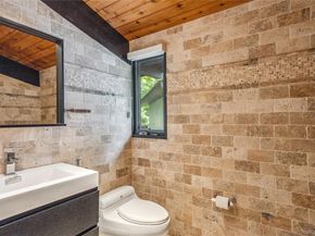 27 Parkway Drive, Roslyn Heights NY 11577