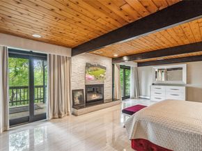 27 Parkway Drive, Roslyn Heights NY 11577