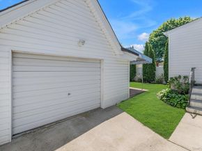 40 Rockville Avenue, Rockville Centre NY 11570
