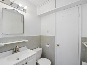 228-14 stronghurst Avenue Upper, Queens Village NY 11427