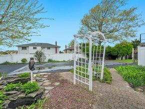 2566 Nelson Drive, Seaford NY 11783