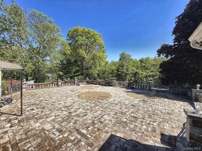 25 Lisa Drive, Dix Hills NY 11746