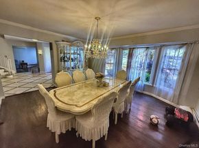 25 Lisa Drive, Dix Hills NY 11746